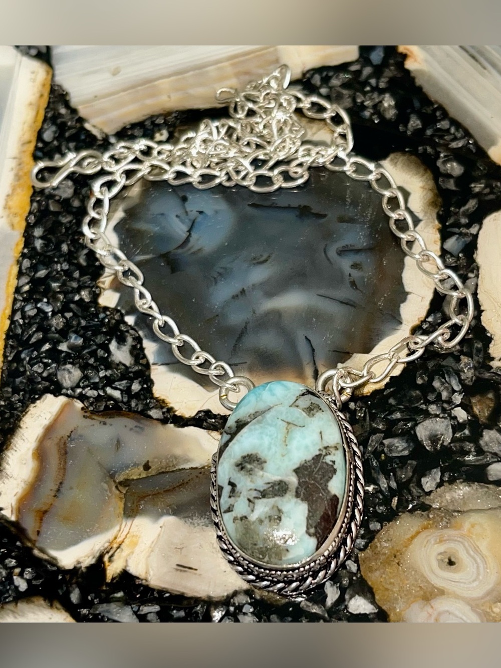 DR Caribbean Larimar Crystal Pendant Necklace - Picture 11 of 17